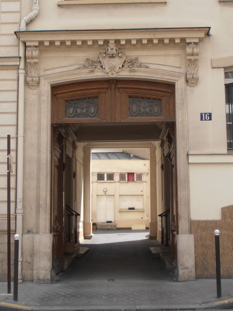 Porte-Rue de l'Evangile.jpg