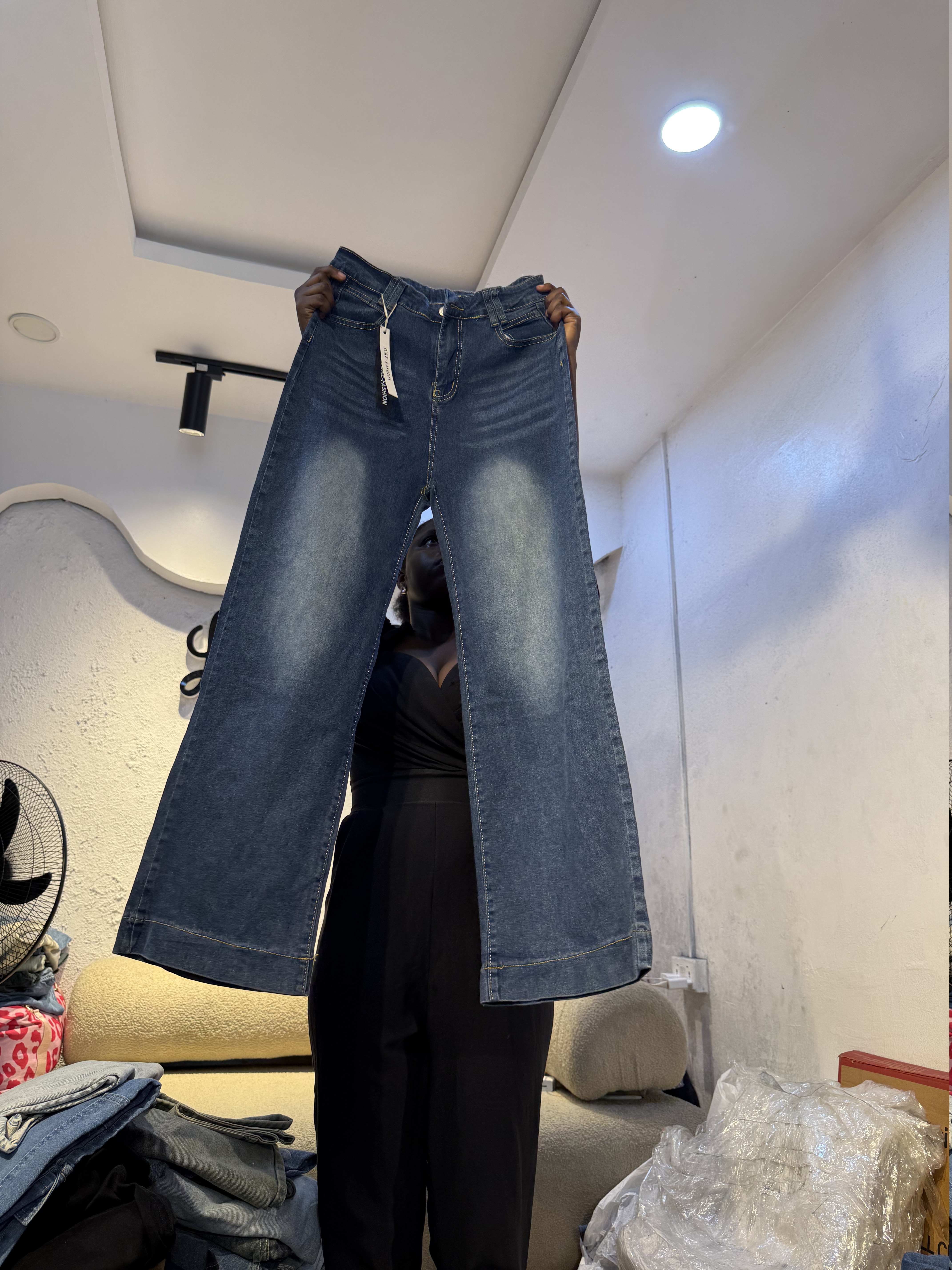 Waist 28