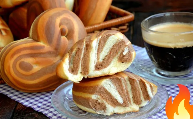 Постер Полосатые плюшки с какао