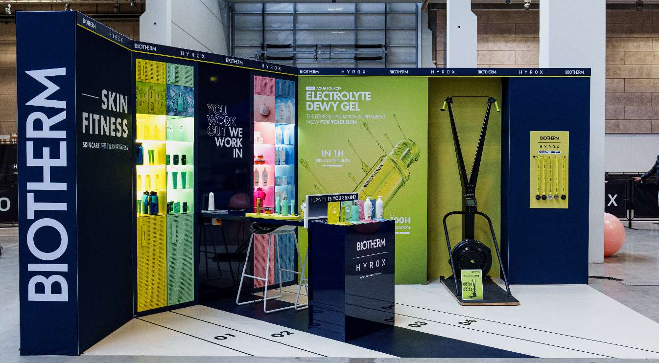 Biotherm HYROX RiminiWellness pop up skin fitness stand Biotherm HYROX RiminiWellness skin fitness pop up esperienziale