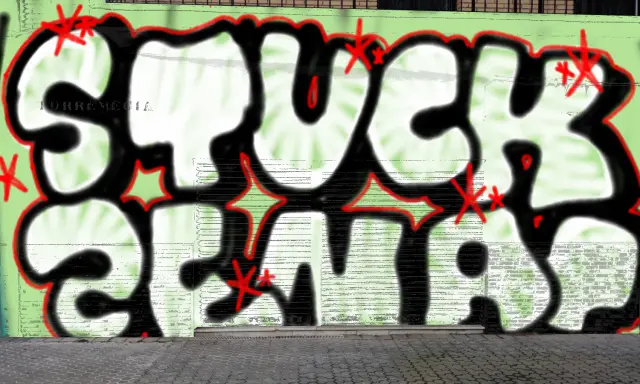 Graffiti artwork by senartolai