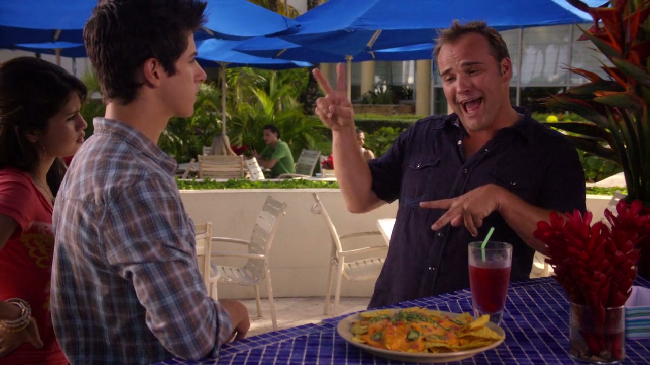 Wizards of Waverly Place: The Movie Screenshot