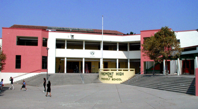 clint hs bldg.jpg