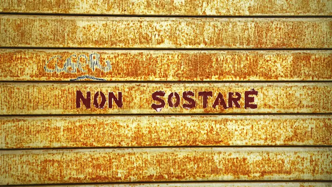 Următoarea soluție de depozitare a pălăriei ar putea fi ascunsă în bucătărie