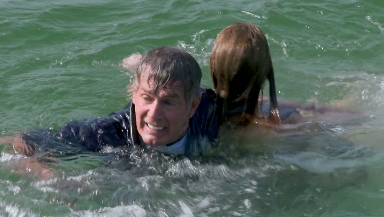 Jersey Shore Shark Attack Screenshot