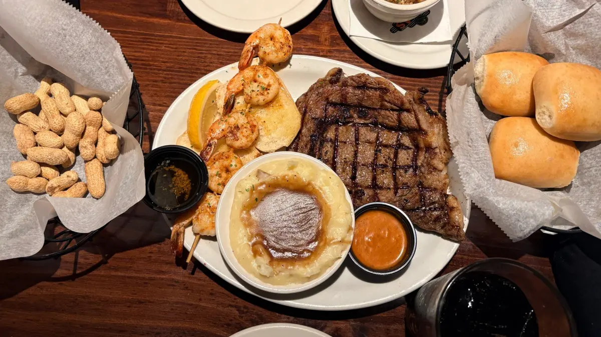 Texas Roadhouse's Top Appetizer Takes on Outback's Famous Dish