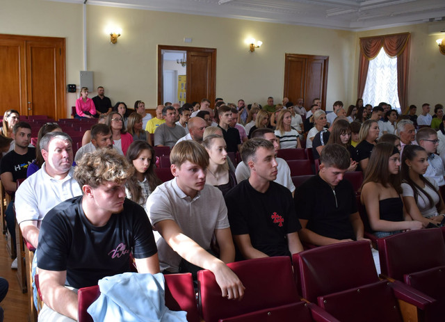 у Кропивницькому нагородили спортсменів і тренерів до Дня фізичної культури і спорту України 2026 (2.jpg