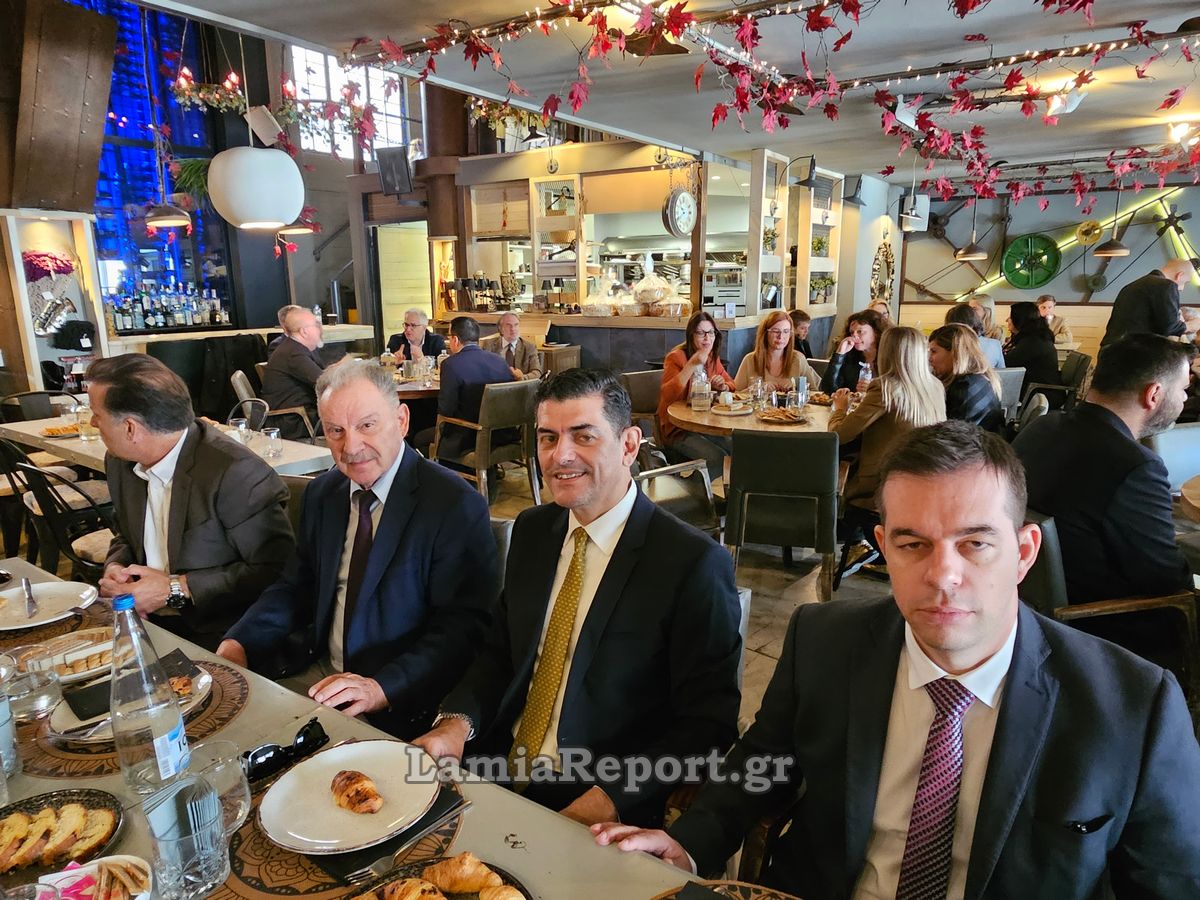 δικηγοροι054