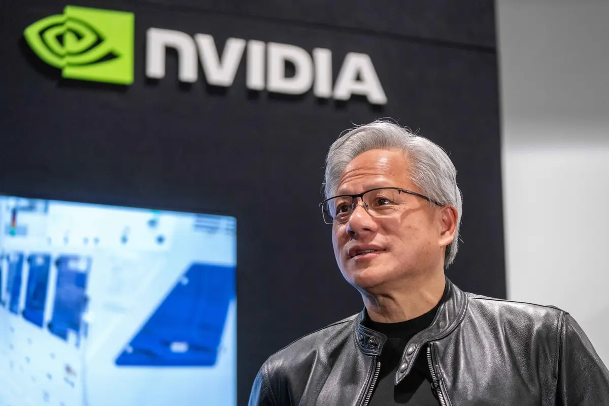 Paradoxul Nvidia: Gigantul de 5 Trilioane unde angajații își plătesc prânzul
