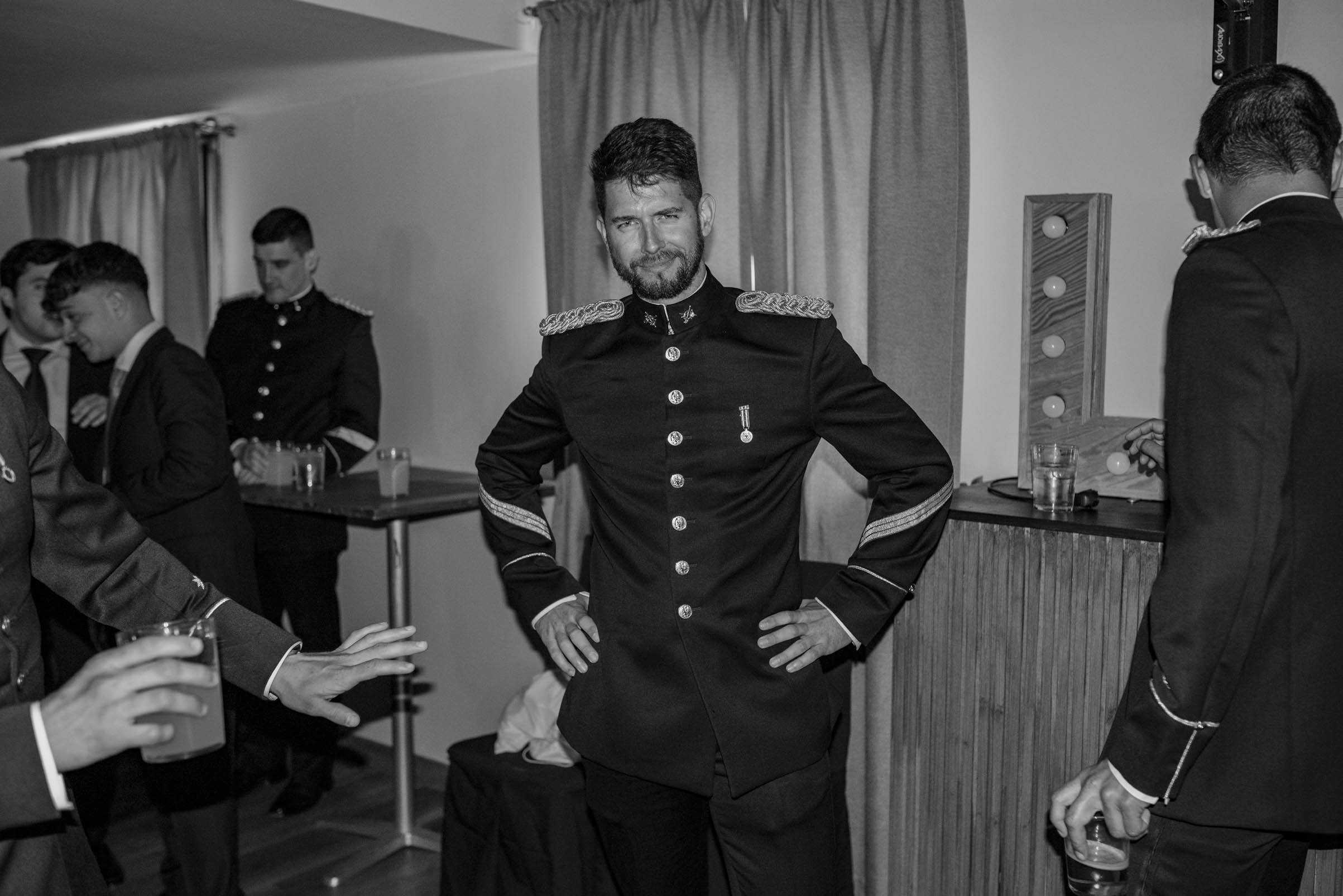 Fotografía de boda en Zaragoza mostrando el ambiente de la fiesta y los últimos momentos de una celebración inolvidable