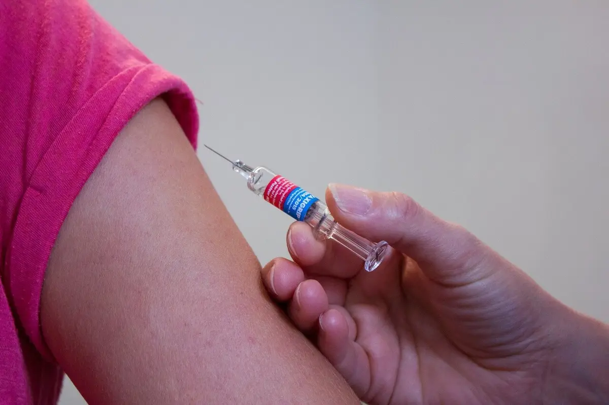 Seasonal COVID-19 Vaccine Halves Illness Risk