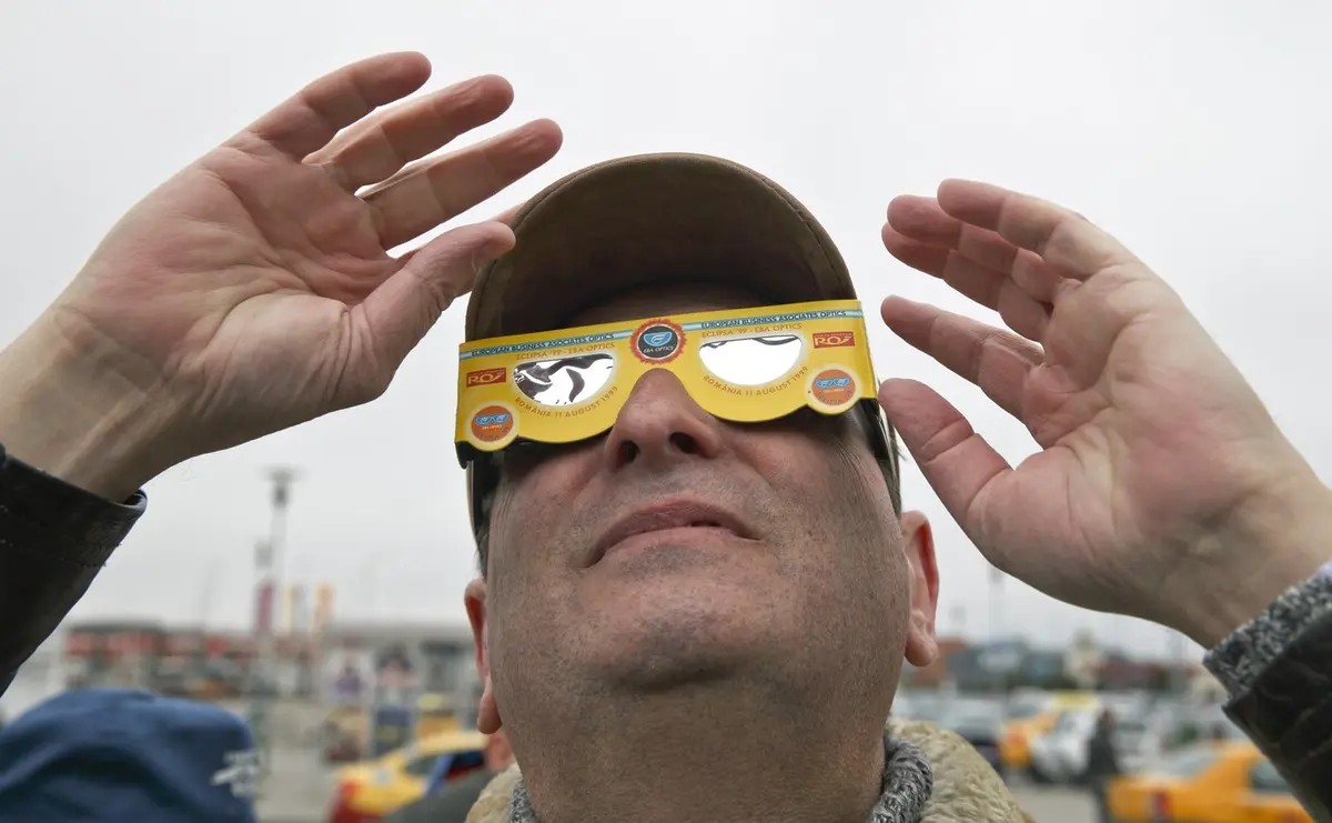 Eclipsa de Soare din 2026: Un spectacol ceresc rar, vizibil parțial și în România