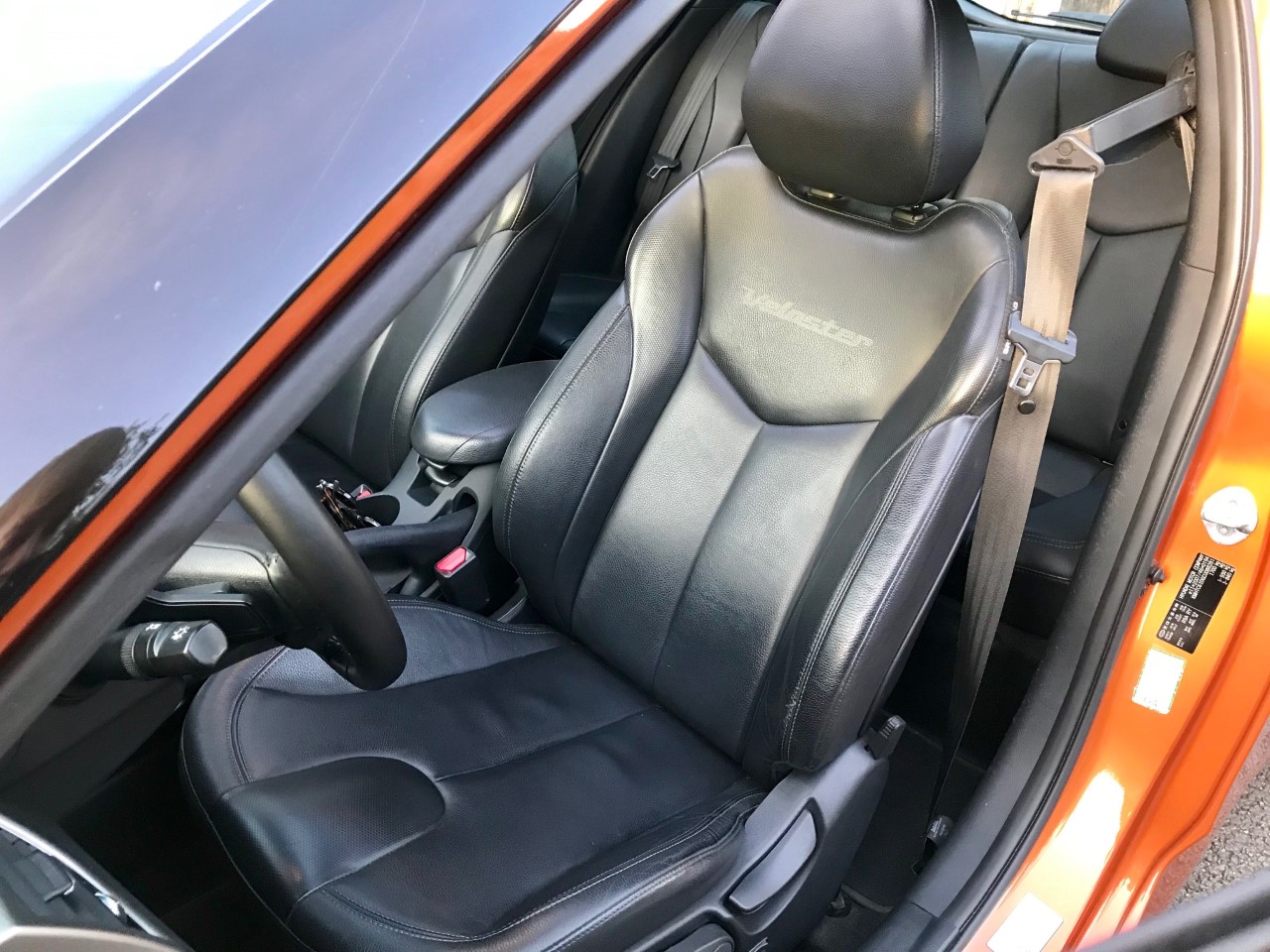 veloster201910.jpg
