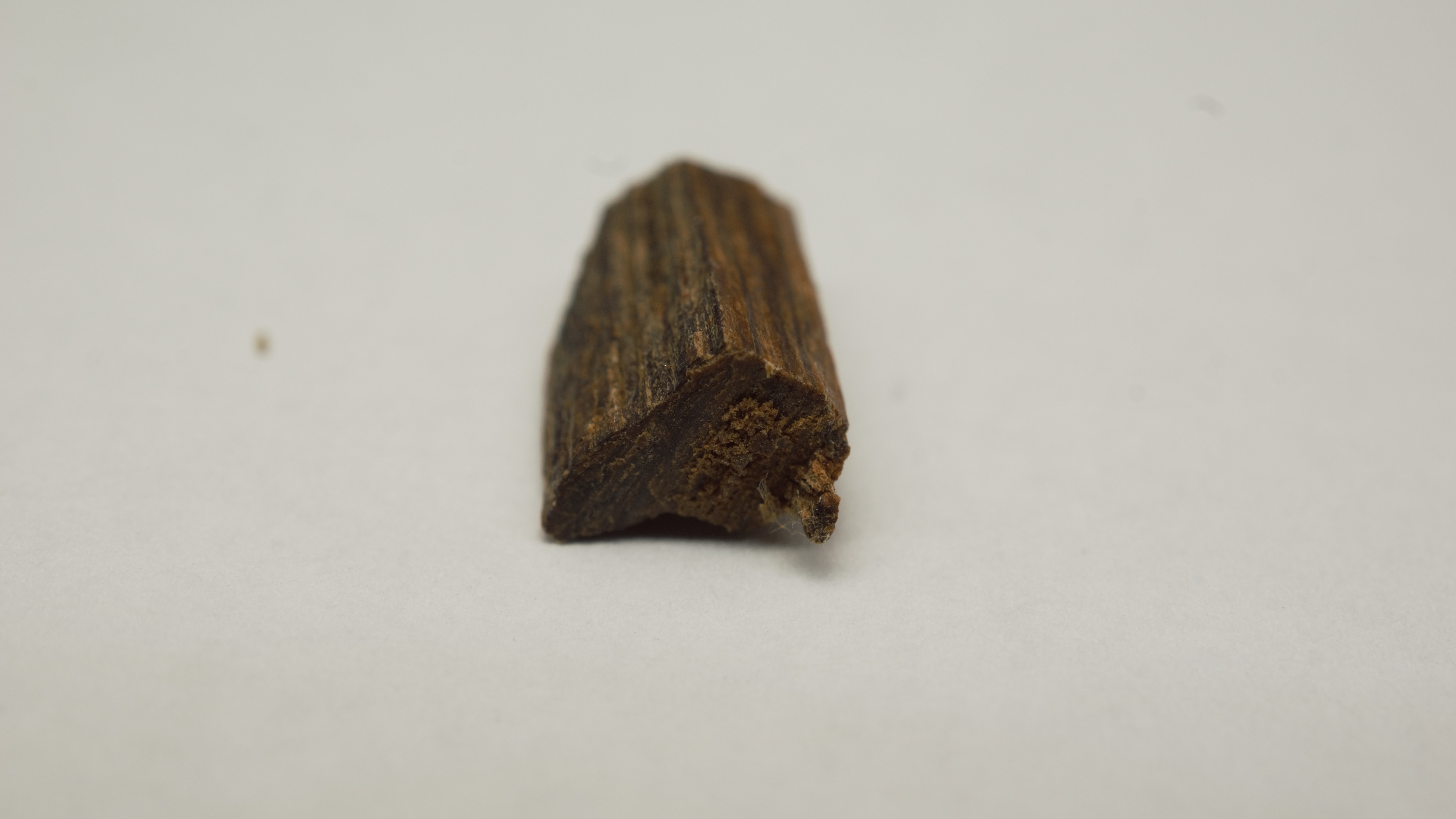 [Ouddict.com] Oud Photos