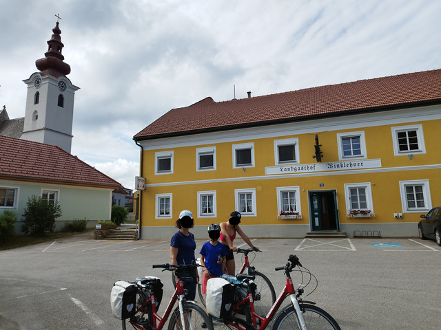 DIA 5. Linz a Sankt Pantaleon. Miercoles 5 de julio - Ruta en bici del Danubio- julio 2023 (18)