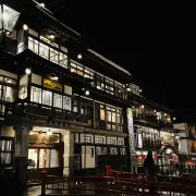 银山温泉街12