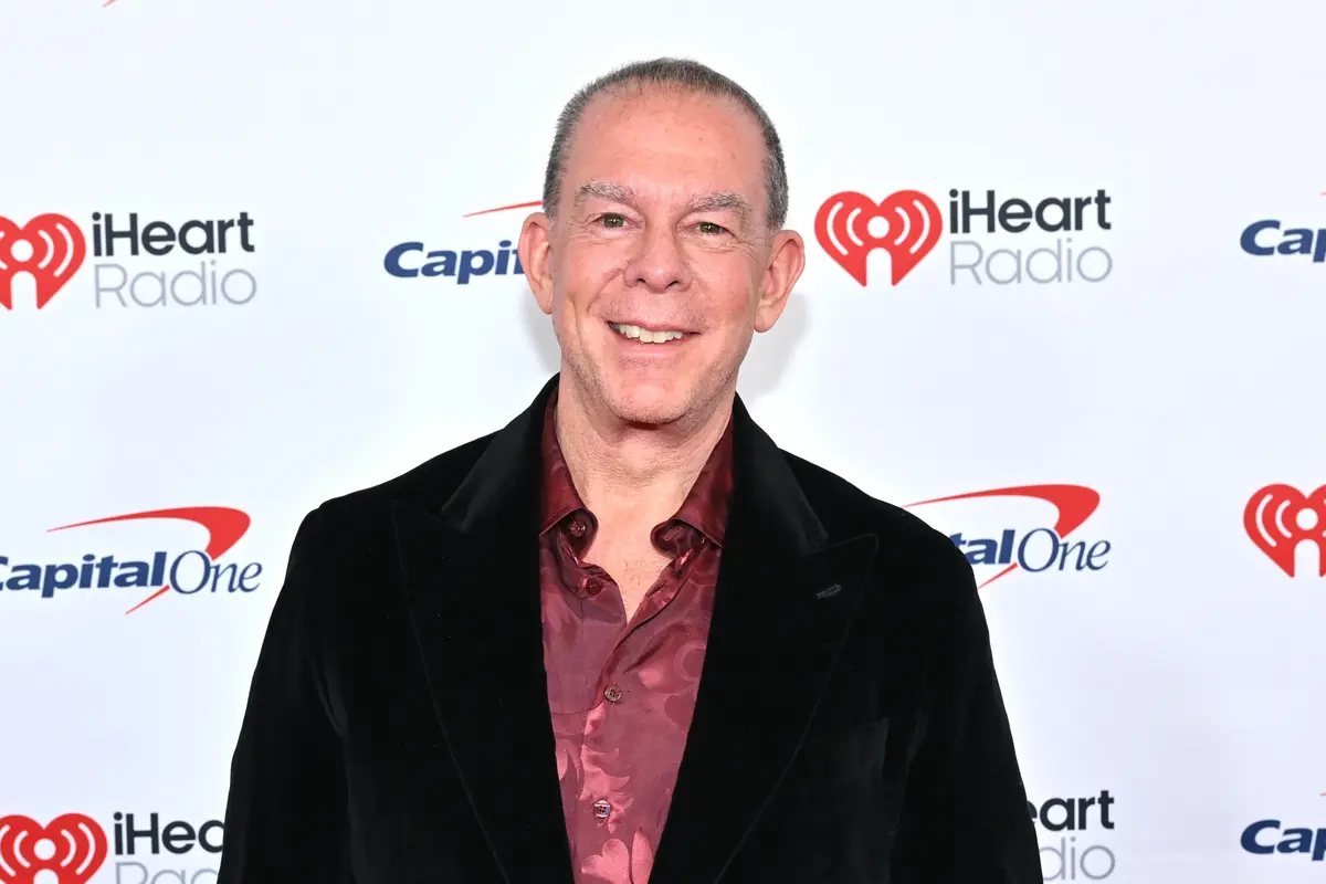 Radio Icon Elvis Duran Unveils New Video Podcast Network