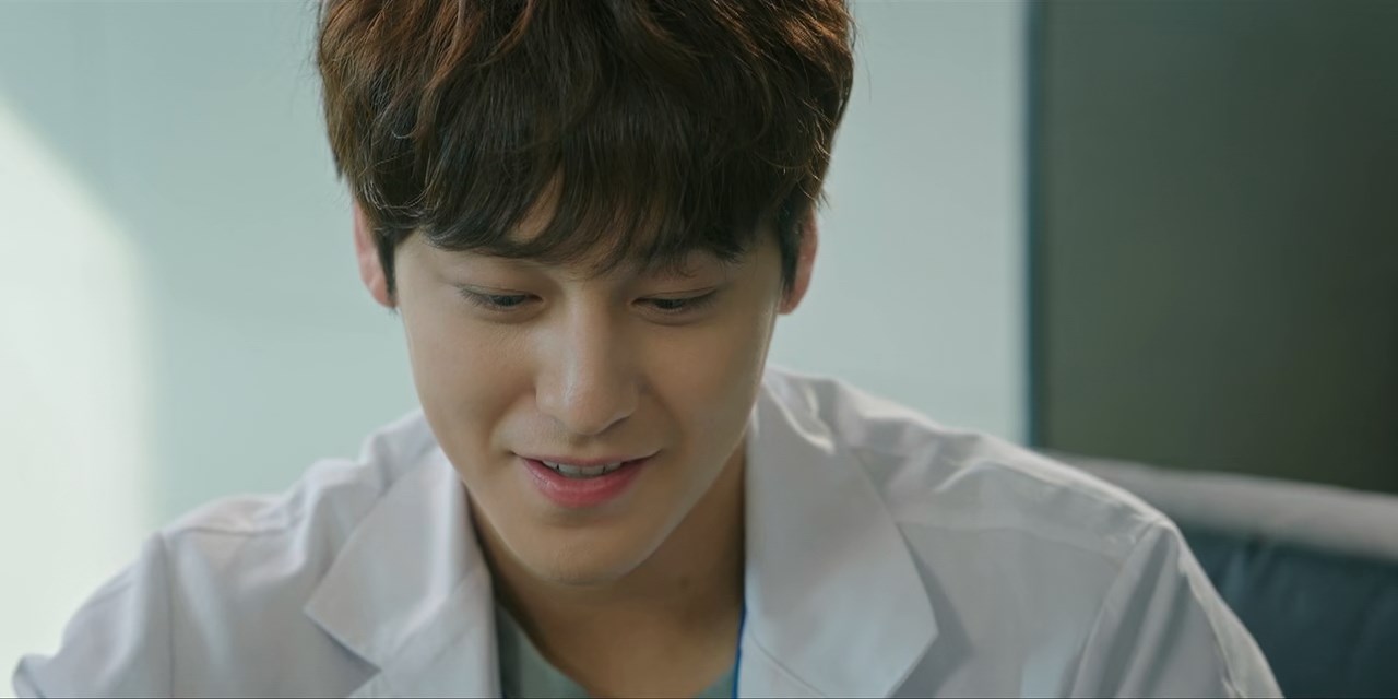 Ghost Doctor Screenshot