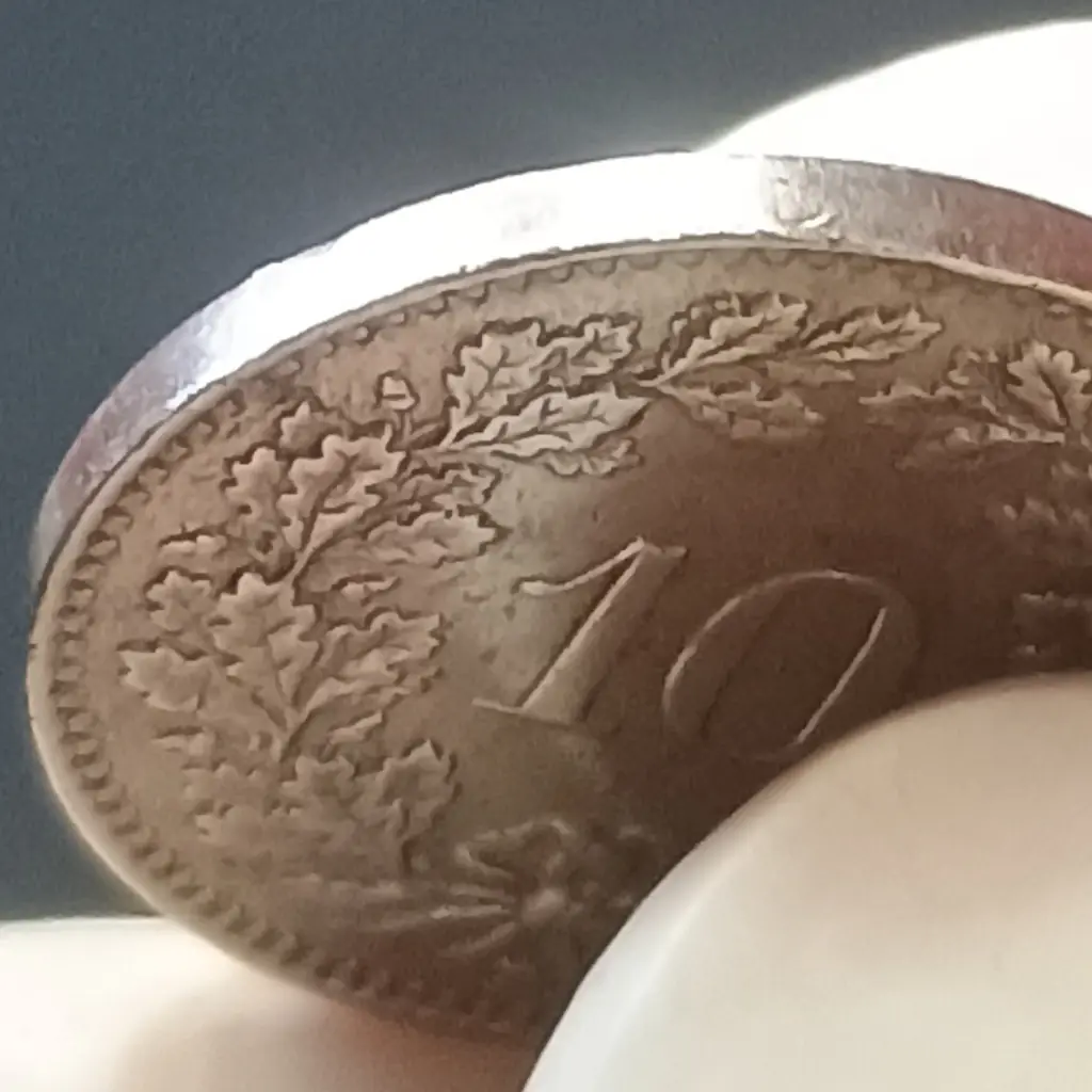 Moeda da Suíça (República Helvética) 10 Rappen 1958 MBC+ Cuproníquel. - Foto 3