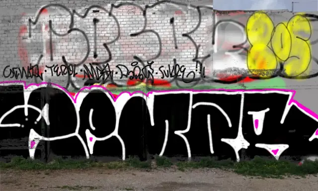 Graffiti artwork by senartolai