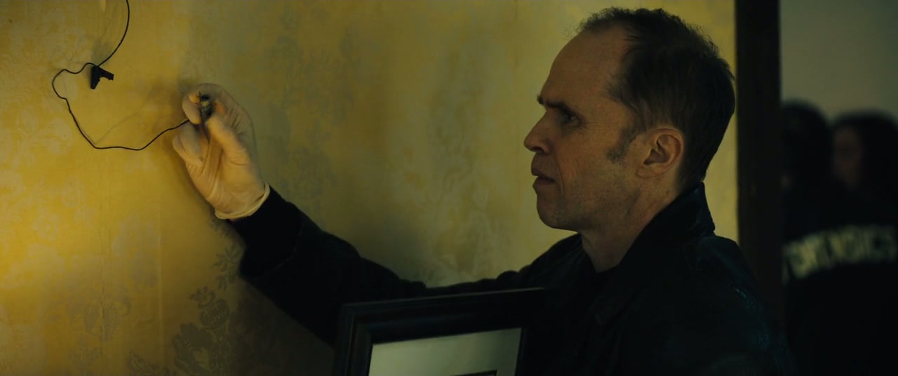 Captive State Screenshot