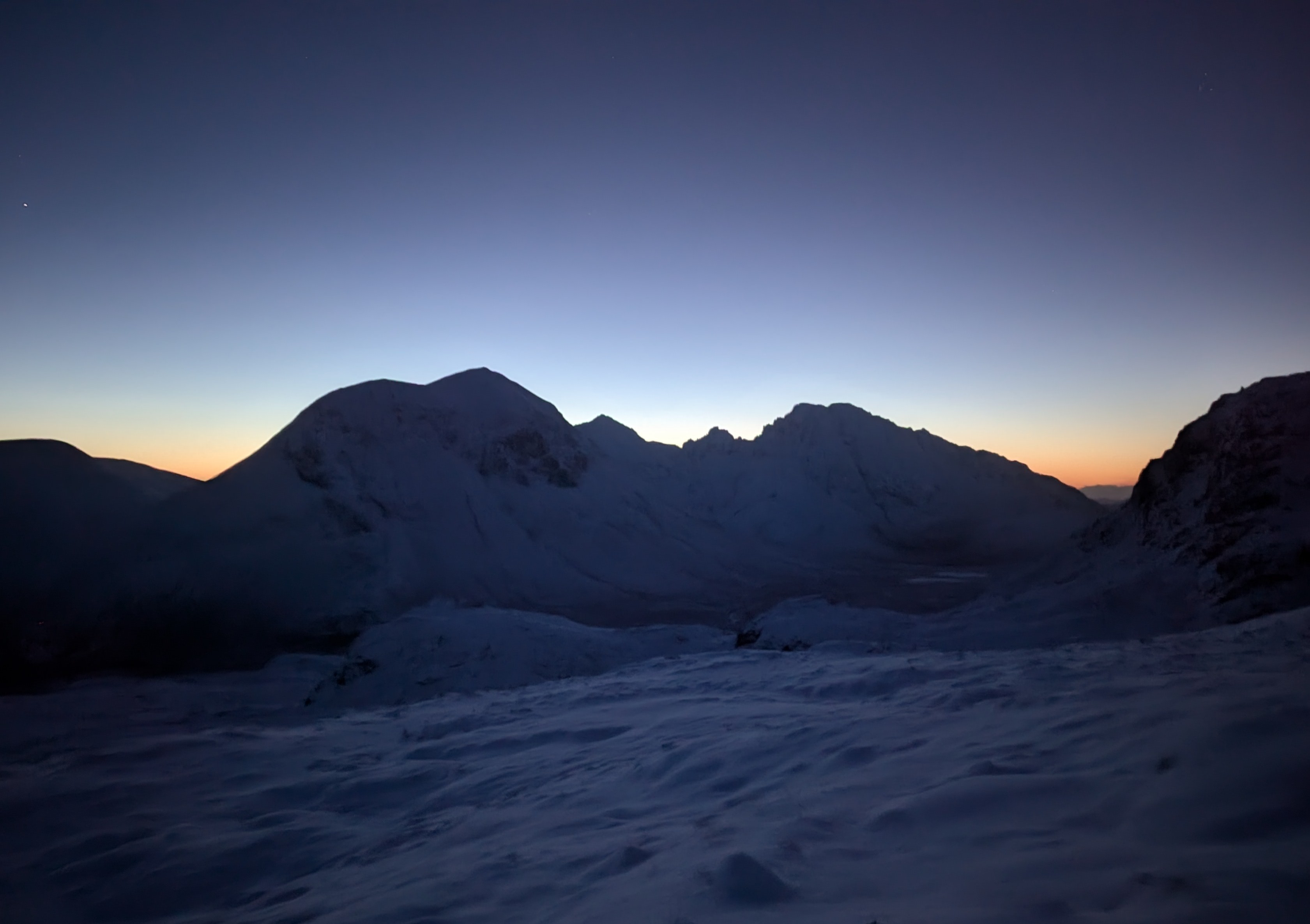 PXL-20250110-073216386-NIGHT