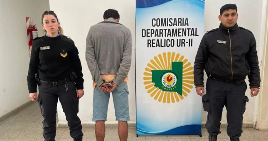277885.jpg Detención de Joven por Serie de Robos