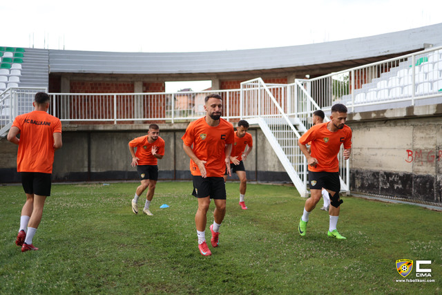 JET-6696.jpg