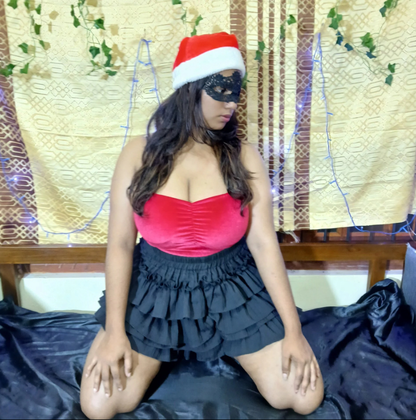 share-sl-wife-69, onedisplay and dreamtfiddle in answer #2221199