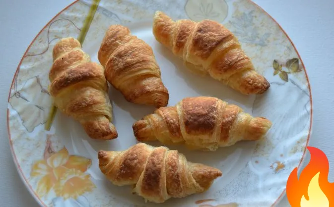 Постер Круассаны из готового слоеного дрожжевого теста