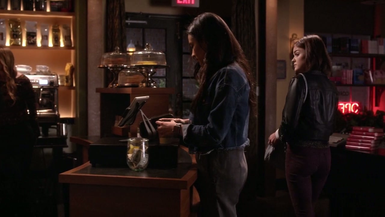 Pretty Little Liars Screenshot
