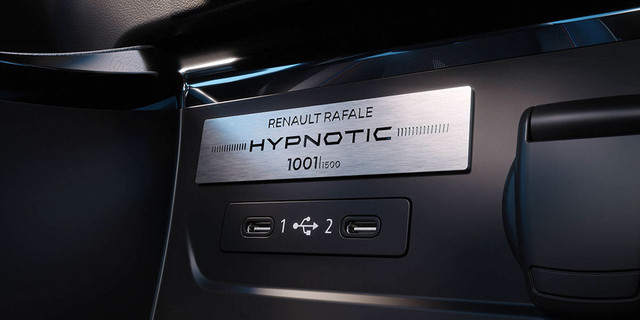 Renault-Rafale-hypnotic-2026-numero