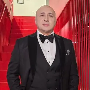 Marcel Pavel își prezintă fiica: Iuvenalia, o elevă sârguincioasă care a absolvit clasa a VI-a cu rezultate deosebite