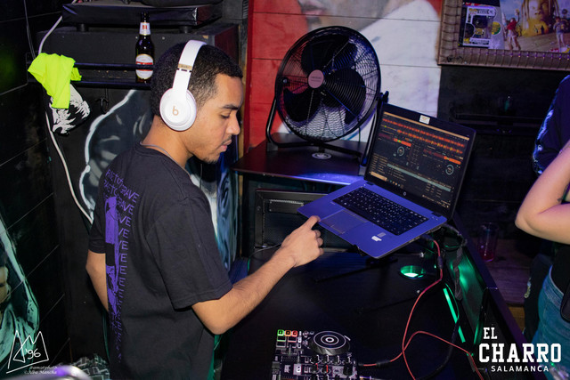 TECHNOCHARRO-IMG-7699.jpg