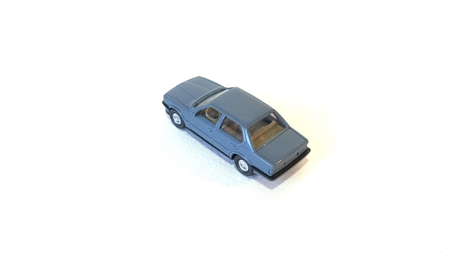 B30EB808