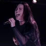 Evanescence-Deb-Pelser-1-7