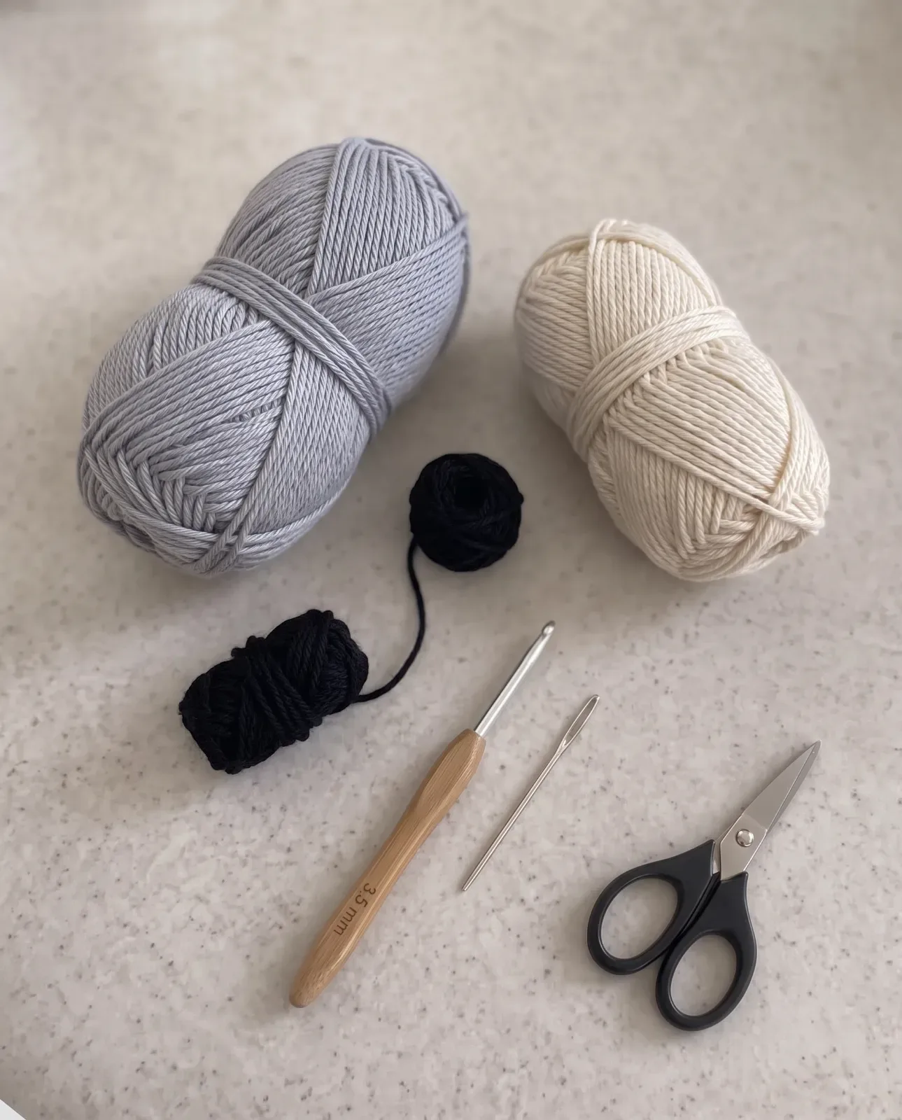 Crochet Fishbone Bookmark crochet materials and tools