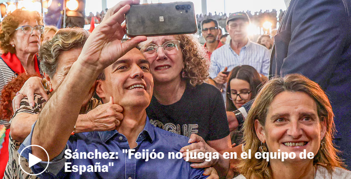 La foto de Sánchez con simpatizantes mayores desata críticas
