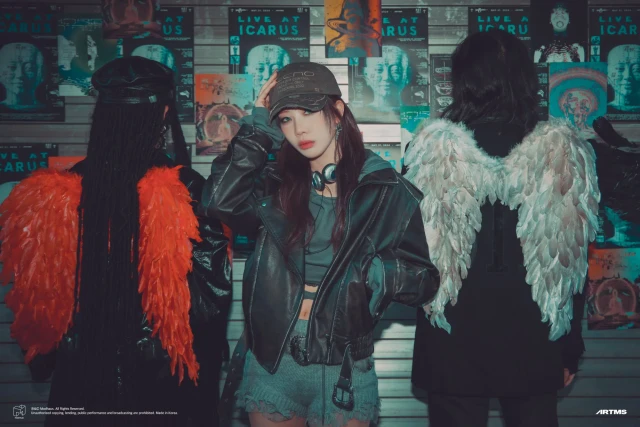 kim lip loona 1377421.webp