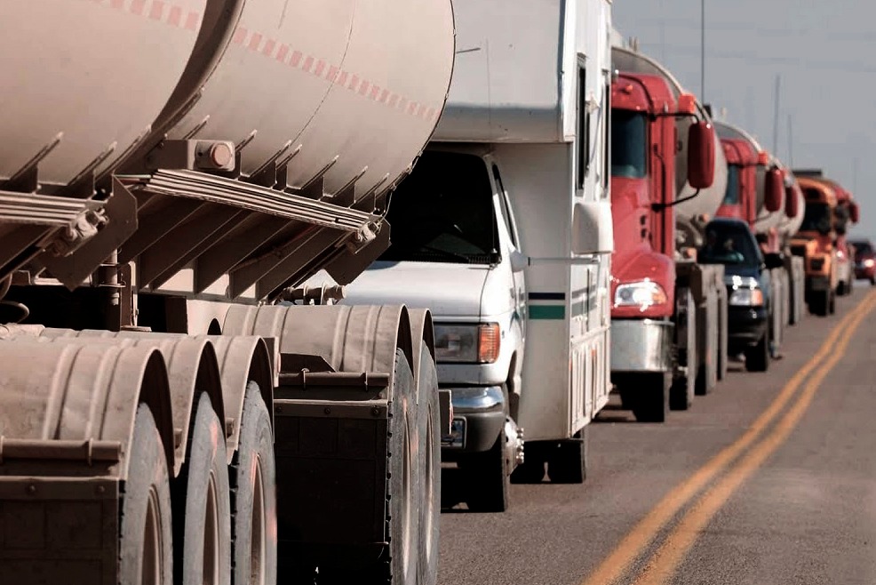 Illustration - Mali : frappes aériennes dans le centre et le nord, Bamako accueille des citernes de carburant