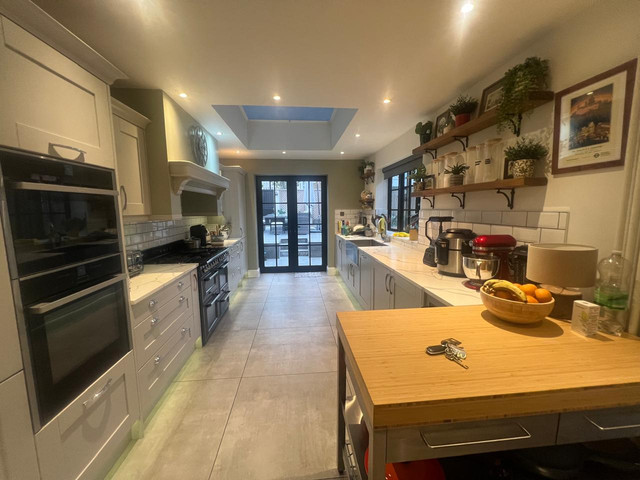 Kitchen in warm grey — East London