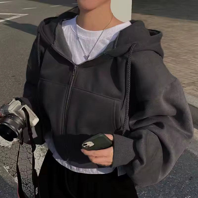 Crop zip hoodie front