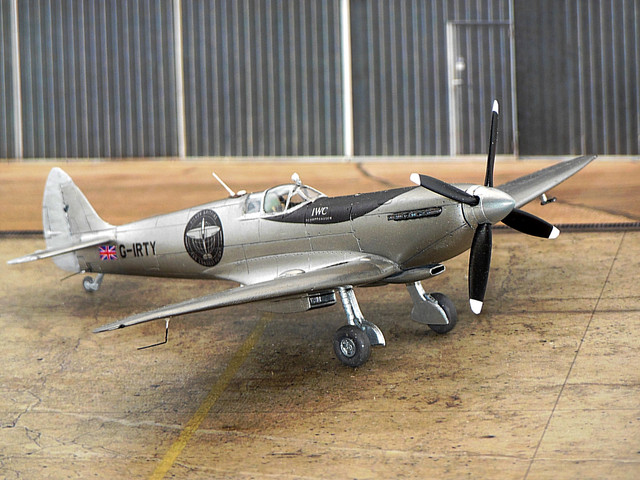 Silver-Spitfire-IX-G-IRTY-DSCN5923m-Rrn