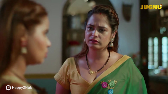 Ritu-Rai-In-Yellow-Blouse