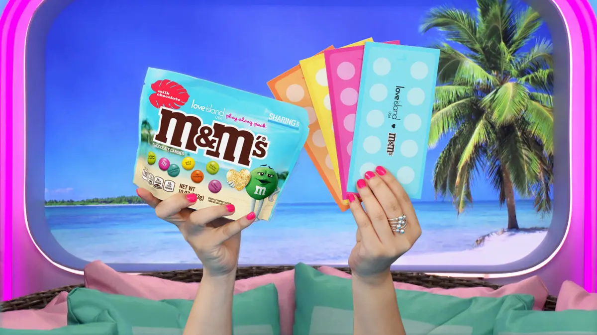 M&M's lansează bomboane cu temă insulară pentru sezonul 8 al emisiunii Love Island USA