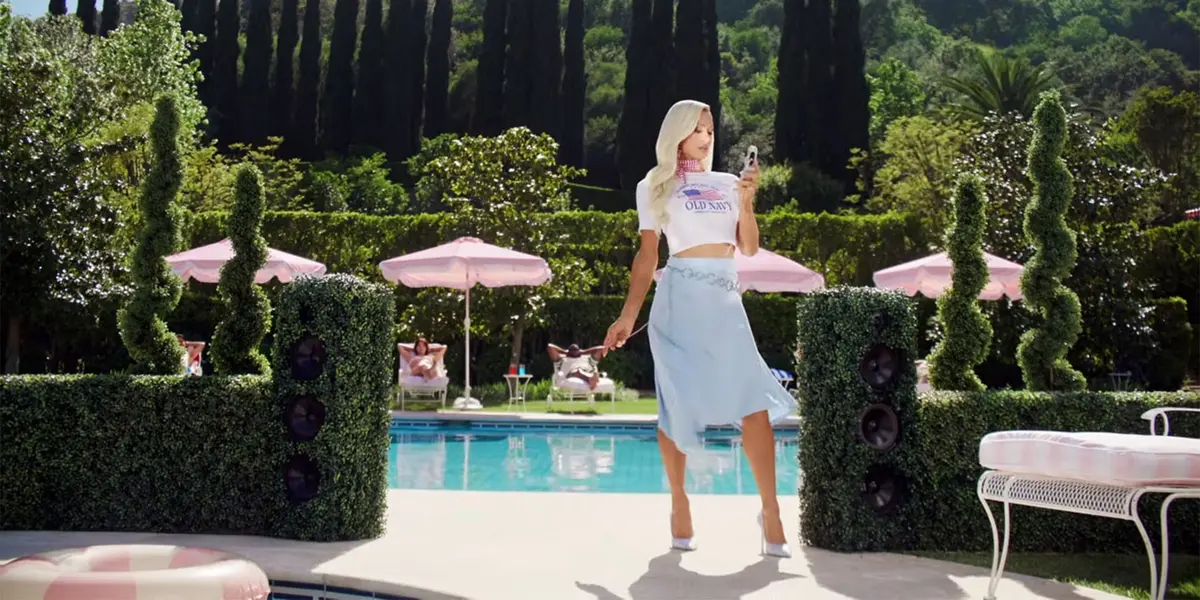 Paris Hilton Endorses Affordable Old Navy Skirt