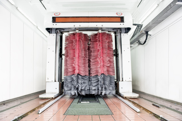 PVC Panels for Car Washes- A Long-Term Investment :.jpg