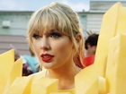 Taylor-Swift-You-Need-To-Calm-Down.jpg