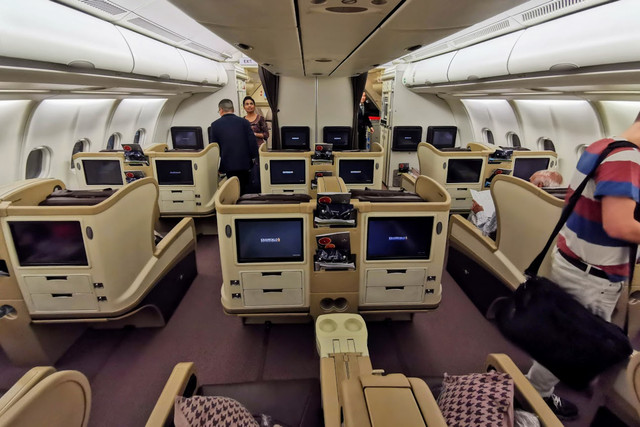 08-cabin.jpg