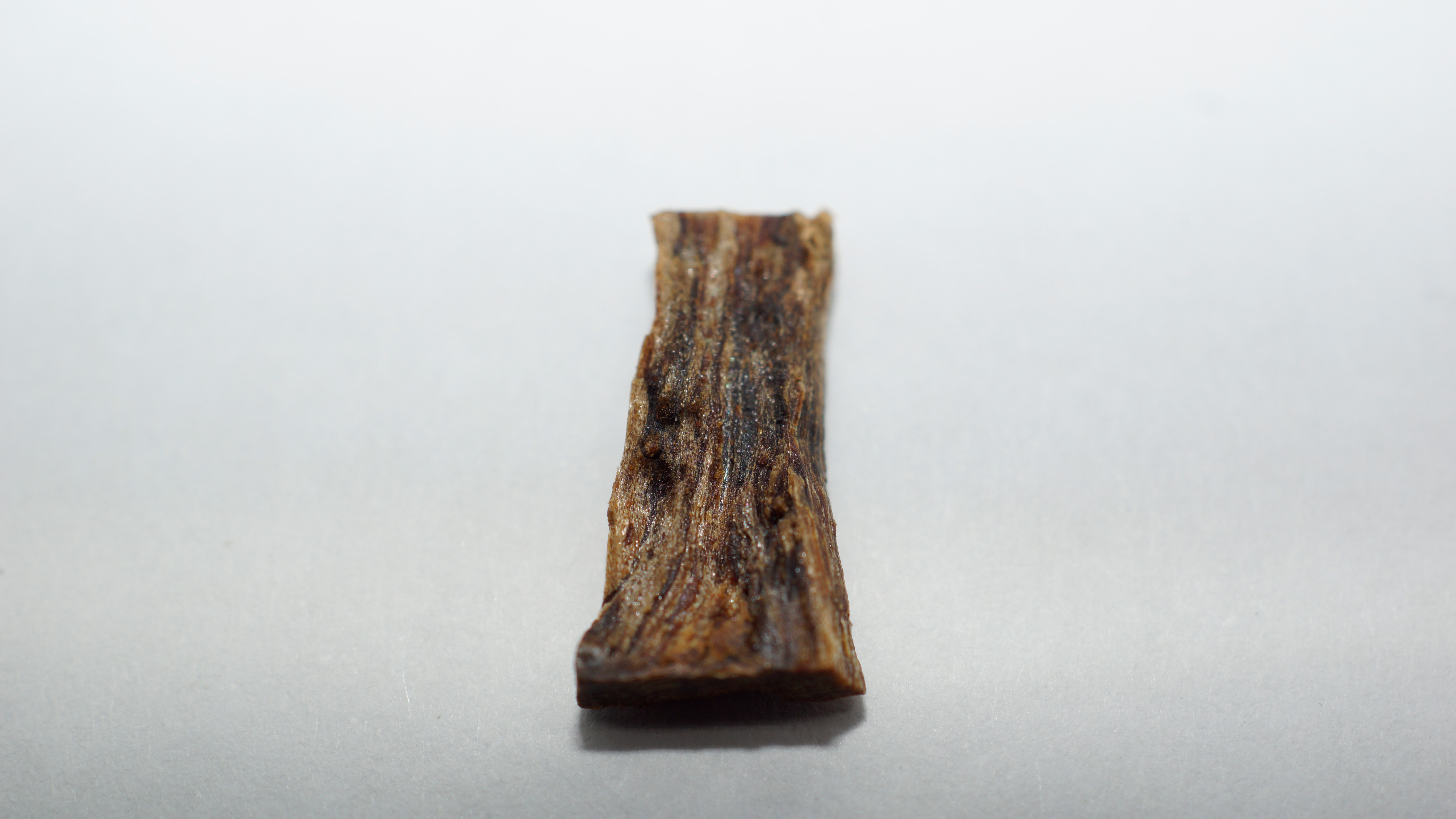 [Ouddict.com] Oud Wood